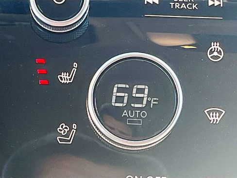 Used 2025 INFINITI QX60 Sensory AWD/4WD image 21