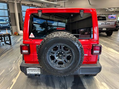 Used 2019 Jeep Wrangler Unlimited Sport AWD/4WD image 28