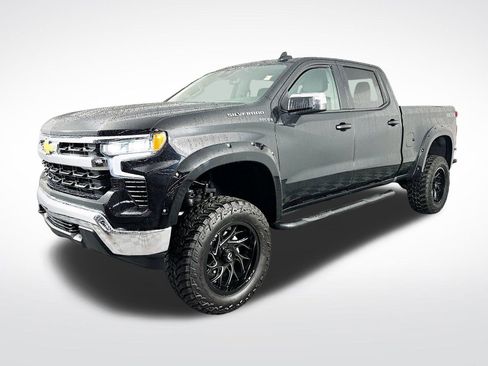 Used 2023 Chevrolet Silverado 1500 LT w/ Protection Package image 4