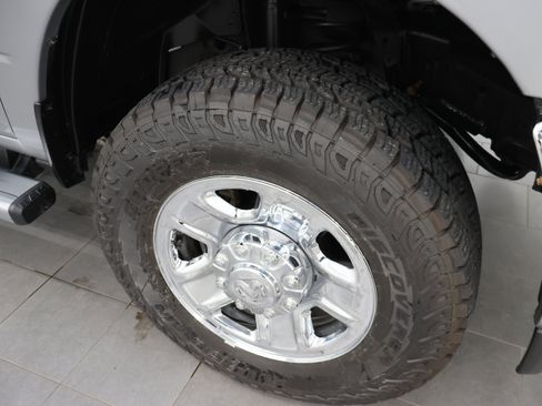 Used 2022 RAM 2500 Tradesman AWD/4WD image 3