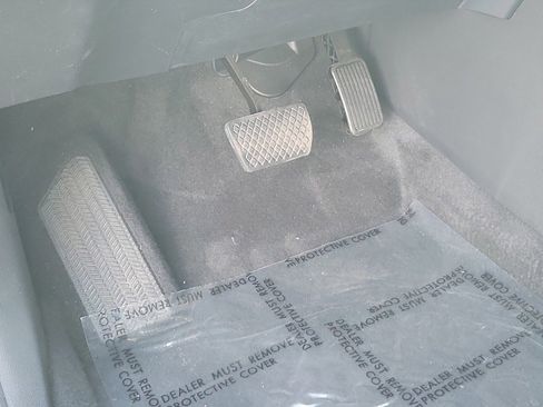 Used 2023 Honda CR-V LX image 17