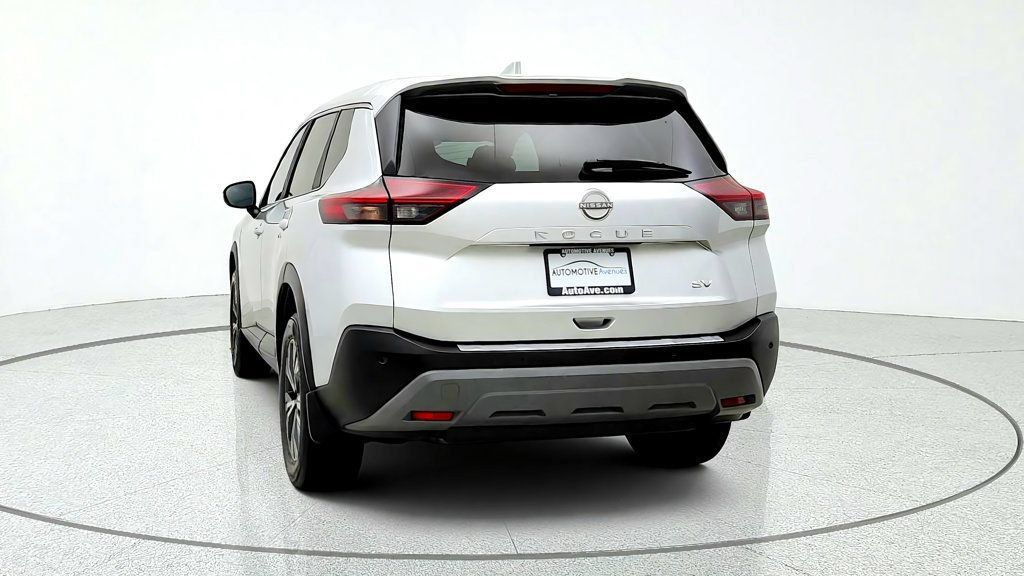 Used 2023 Nissan Rogue SV FWD image 6