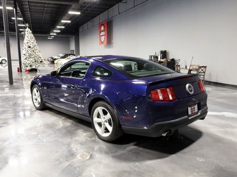 Used 2011 Ford Mustang GT Premium w/ Security Pkg image 5