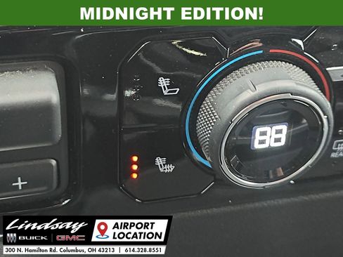 Used 2024 Chevrolet Silverado 2500 LT w/ Midnight Edition image 36