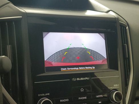 Used 2021 Subaru Crosstrek 2.0i image 17