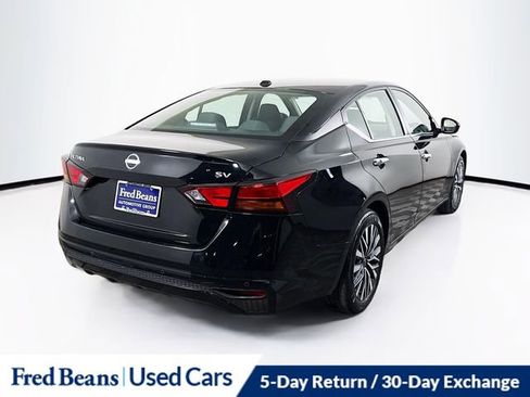 Used 2024 Nissan Altima 2.5 SV image 8