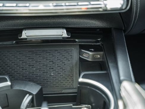Used 2024 Mercedes-Benz GLE 450e 4MATIC image 25