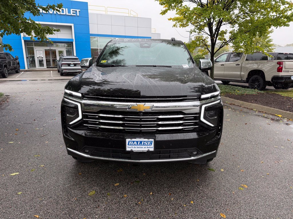 Used 2026 Chevrolet Suburban Premier AWD/4WD image 8