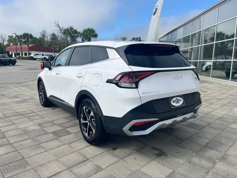 Used 2024 Kia Sportage EX image 4