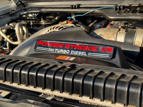 Used 2005 Ford Excursion XLT image 44