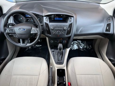 Used 2018 Ford Focus SE image 17