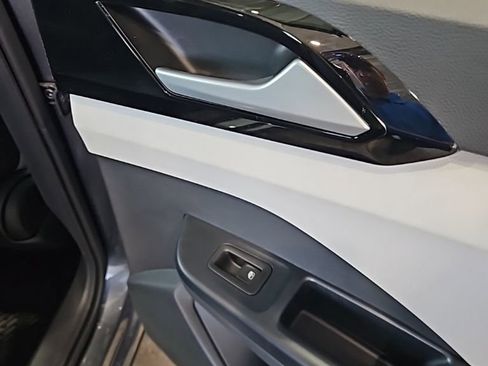 New 2026 Volkswagen Taos S image 16