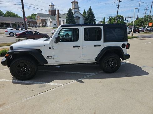 Used 2023 Jeep Wrangler Unlimited Sport AWD/4WD image 8