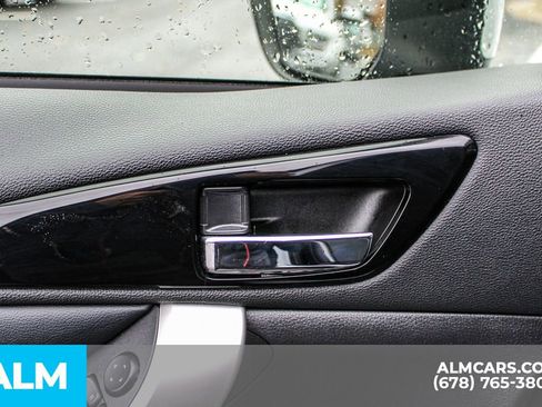 Used 2024 Mitsubishi Eclipse Cross SE image 41