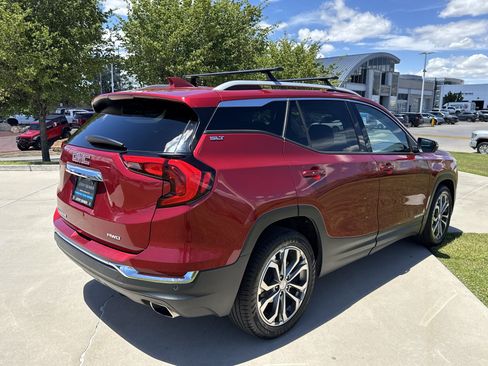 Used 2020 GMC Terrain SLT w/ Preferred Package AWD/4WD image 5