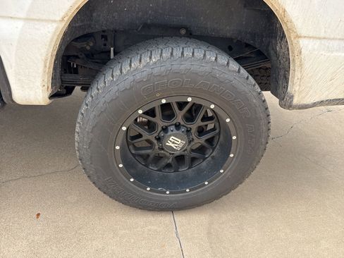 Used 2024 Ford F350 Platinum image 14