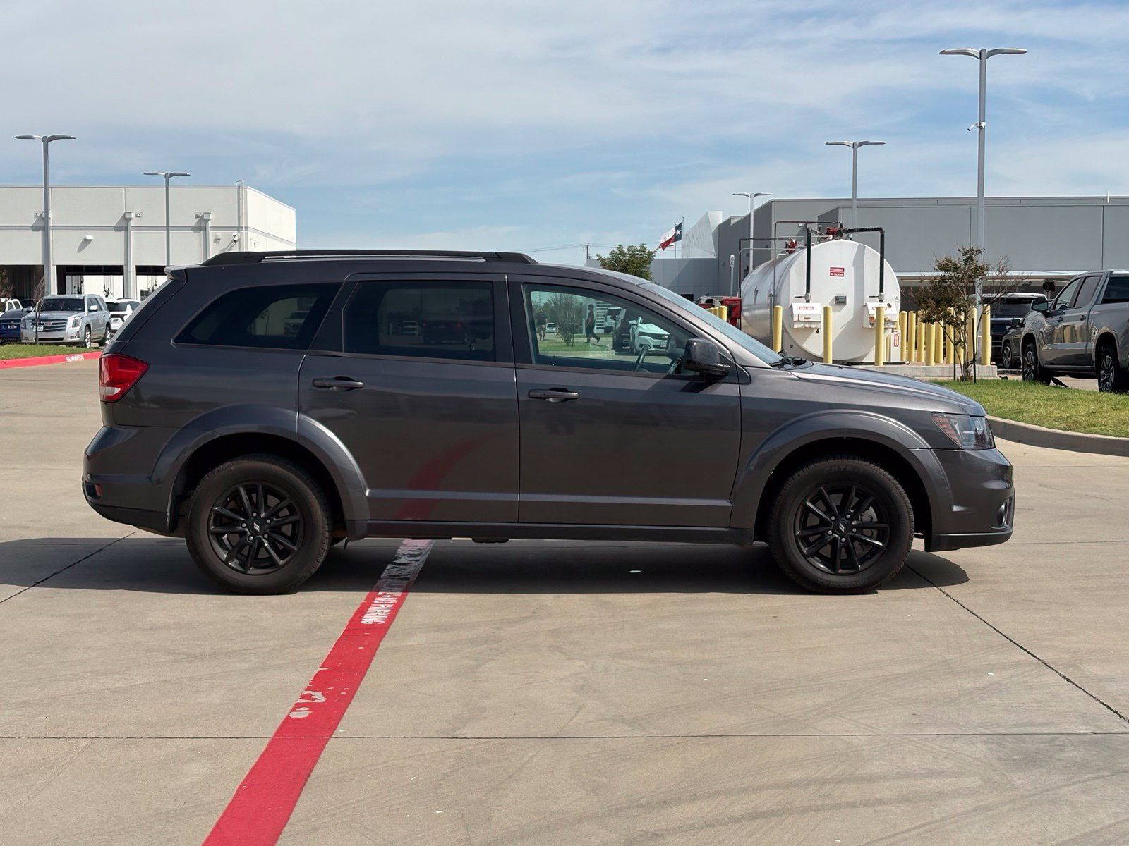 Used 2019 Dodge Journey SE w/ Connectivity Group FWD image 8