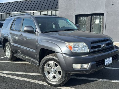 Used 2005 Toyota 4Runner Limited image 1