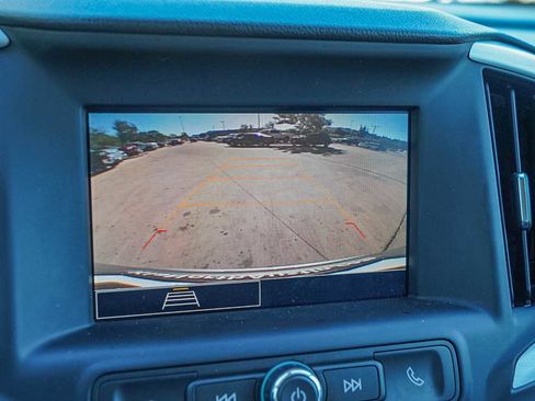 Used 2024 GMC Terrain SLE image 16