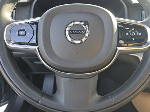 Used 2019 Volvo S90 T6 Momentum w/ Advanced Package image 21