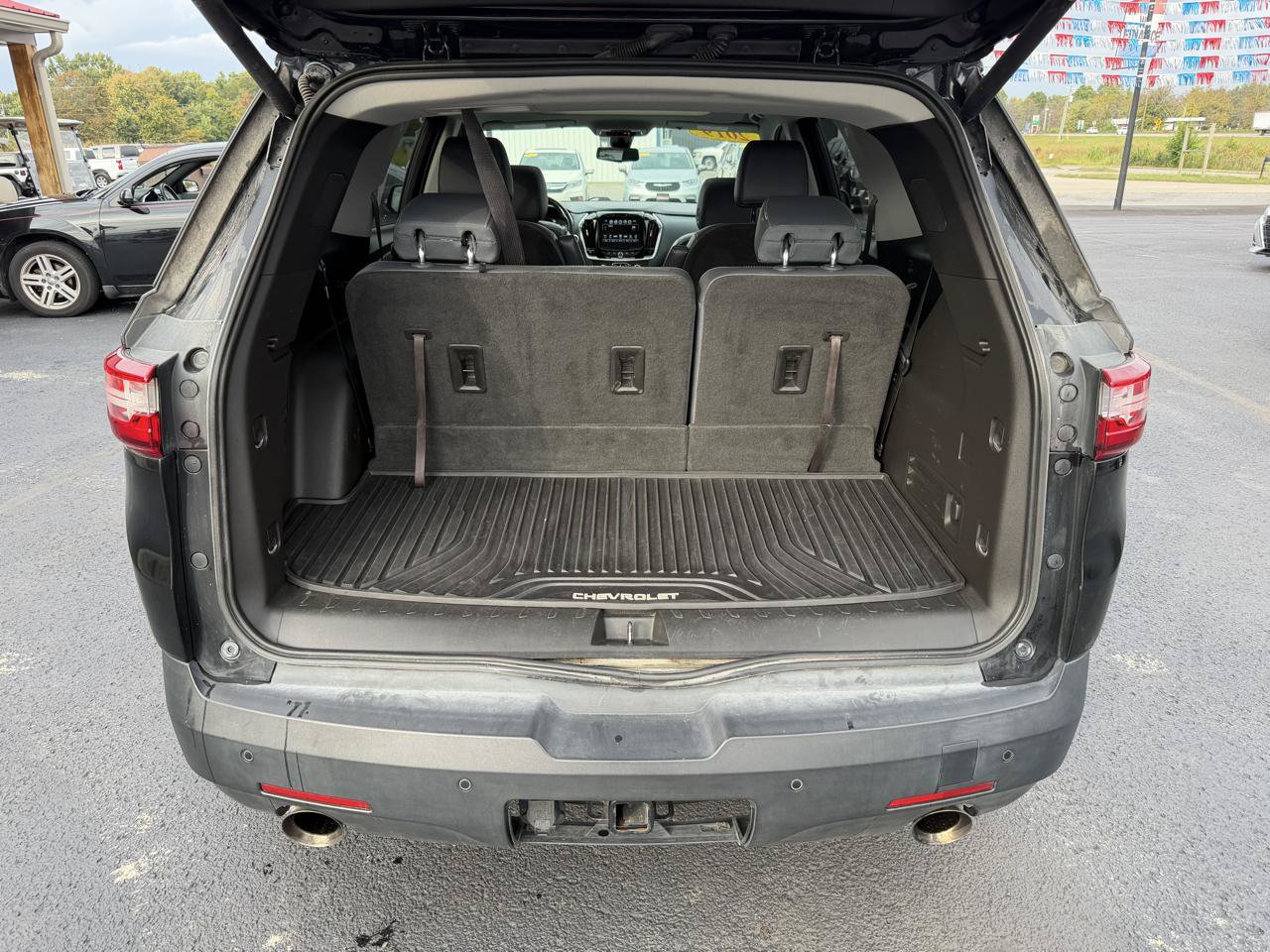 Used 2019 Chevrolet Traverse LT w/ LT Premium Package FWD image 6