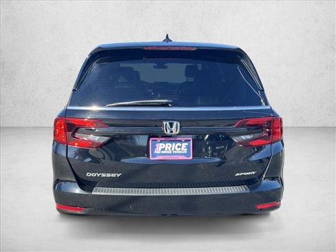 Used 2023 Honda Odyssey Sport image 6