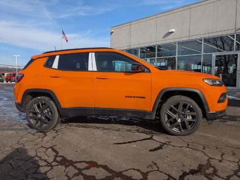 New 2026 Jeep Compass Latitude image 10