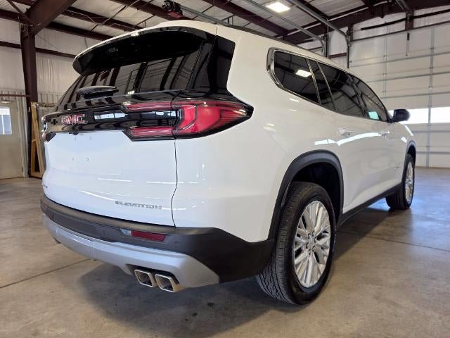 Used 2026 GMC Acadia Elevation w/ Elevation Premium Package FWD image 5