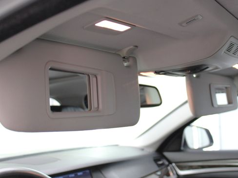 Used 2011 BMW 528i Sedan image 69