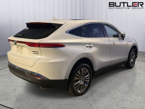 Used 2021 Toyota Venza Limited w/ Advanced Technology Package AWD/4WD image 8