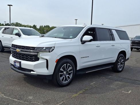 Used 2021 Chevrolet Suburban LS image 6