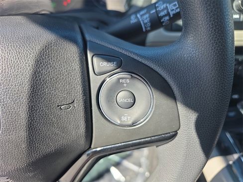 Used 2017 Honda HR-V LX image 26