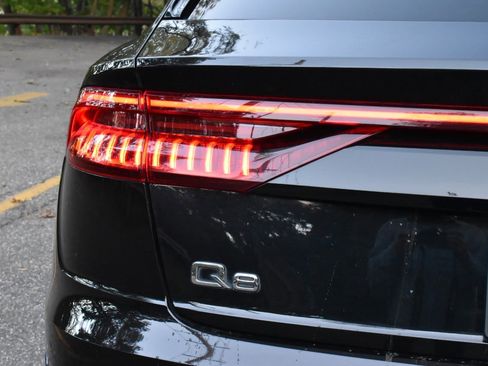 Used 2021 Audi Q8 Premium Plus image 38