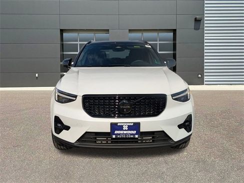 New 2026 Volvo XC40 B5 Ultra w/ Protection Package Premier image 2