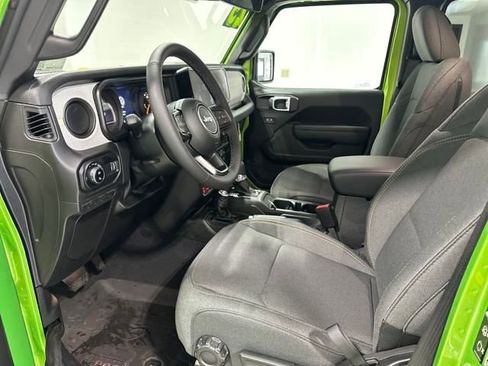 New 2025 Jeep Gladiator Willys image 3