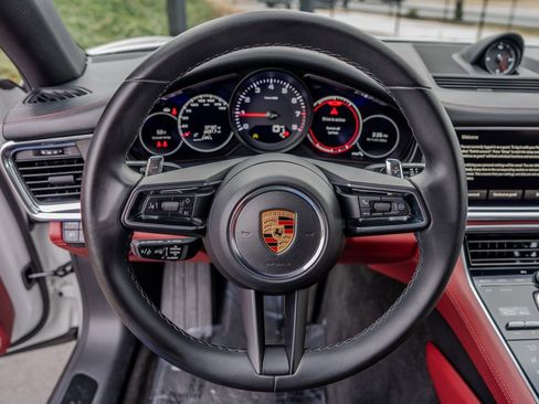 Used 2023 Porsche Panamera Platinum Edition image 5