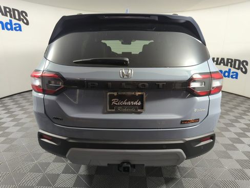 New 2025 Honda Pilot TrailSport image 4