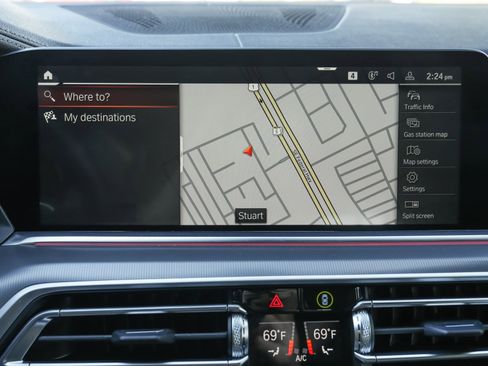 Used 2023 BMW X5 sDrive40i w/ Premium Package image 12