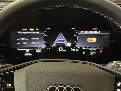 Used 2025 Audi Q5 Premium w/ Convenience Package image 16