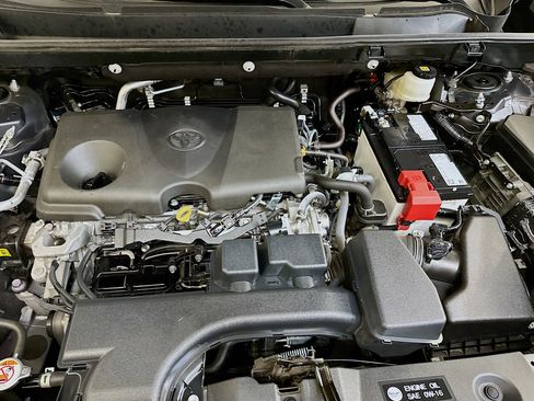 Used 2024 Toyota RAV4 LE image 34