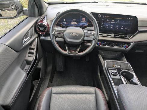 Certified 2025 Chevrolet Equinox RS w/ Safety and Technology Package FWD image 21