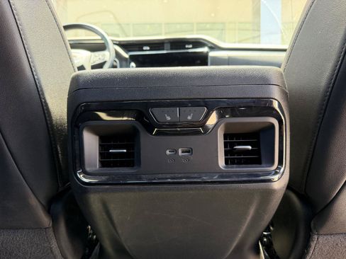 Used 2023 GMC Sierra 1500 AT4 w/ AT4 Premium Package AWD/4WD image 25