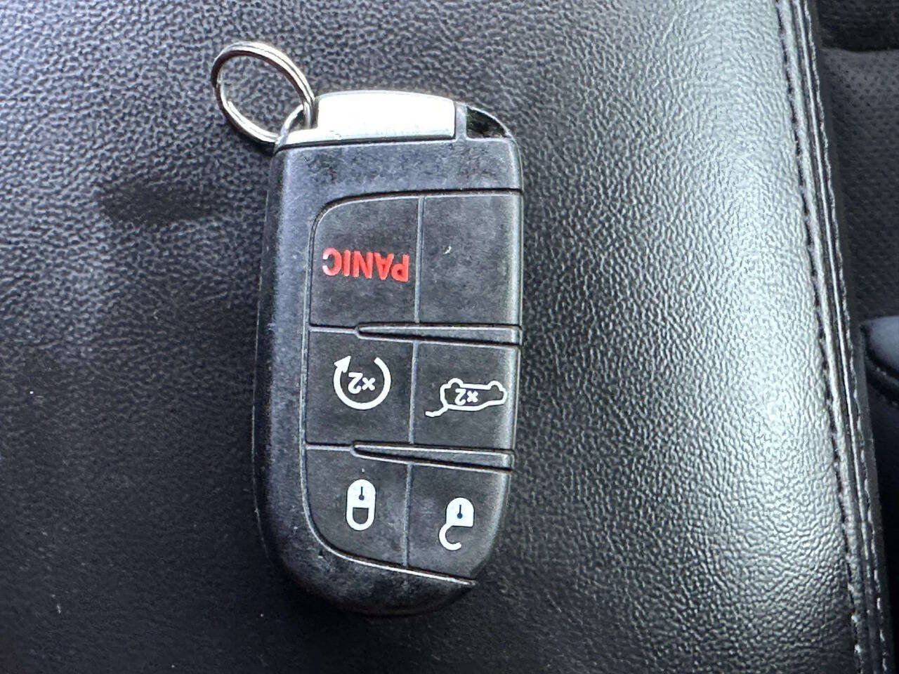 Used 2019 Jeep Grand Cherokee Altitude RWD image 36