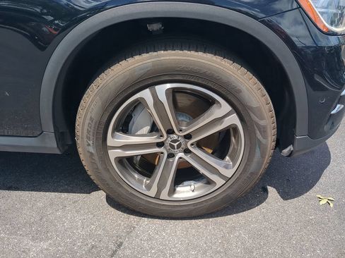 Certified 2021 Mercedes-Benz GLC 300 image 22