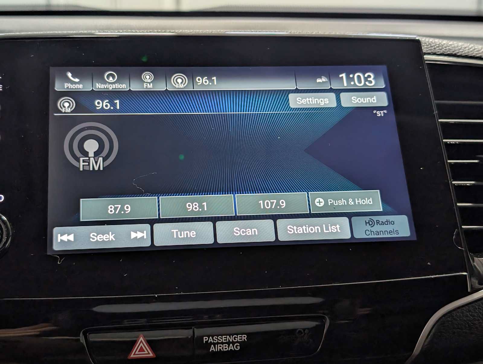 Used 2020 Honda Pilot Touring image 27