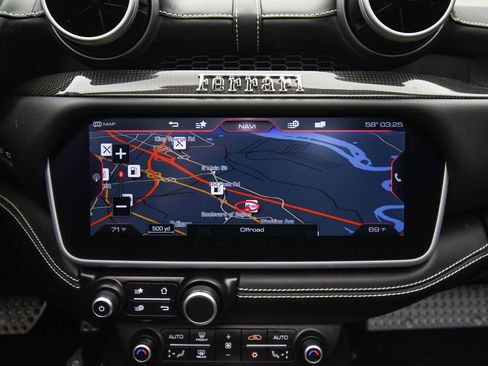 Used 2019 Ferrari Portofino image 47