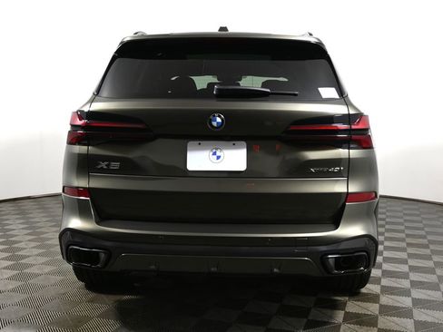 New 2026 BMW X5 xDrive40i w/ M Sport Package AWD/4WD image 6