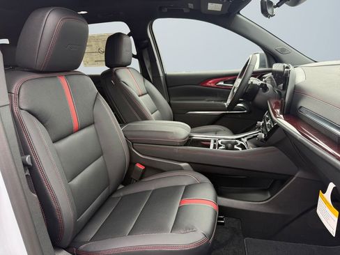 New 2026 Chevrolet Traverse RS image 15