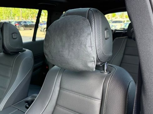 New 2026 Mercedes-Benz GLS 450 4MATIC image 3