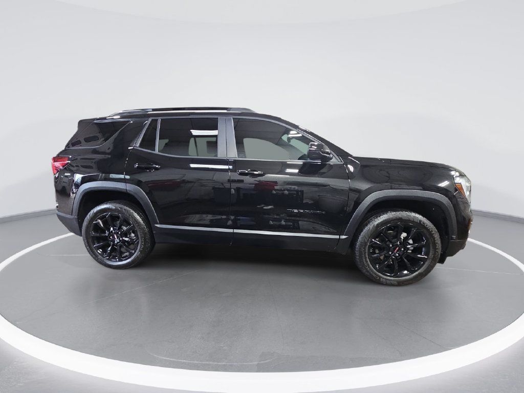 Certified 2025 GMC Terrain Elevation w/ Black Edition AWD/4WD image 2